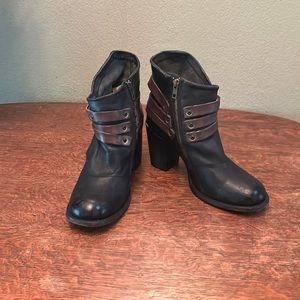 Freebird By Steven Black Leather Blaze Bootie